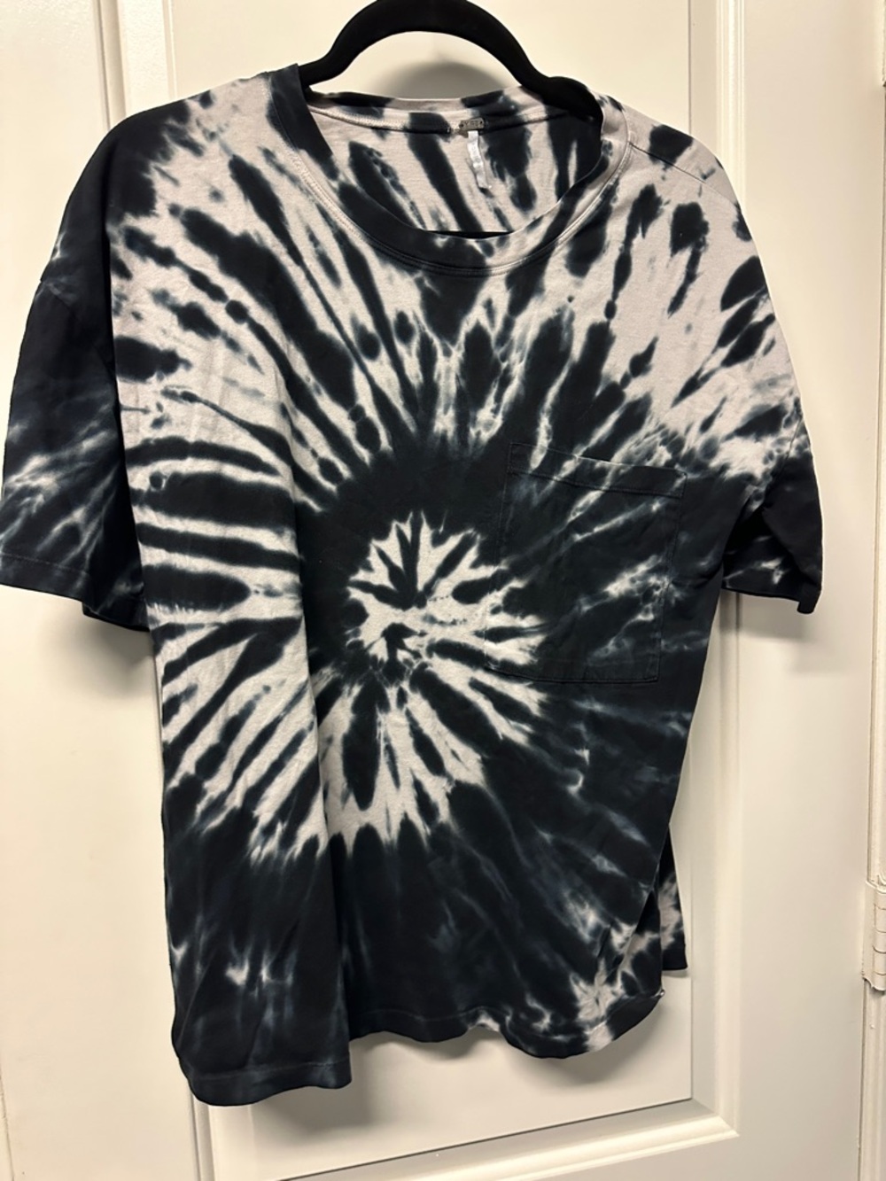 YOUNG FABULOUS AND BROKE——Tie-Dye Short Sleeve Pocket Tee - Black & White